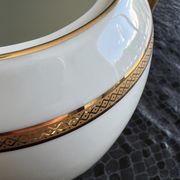 Sugar bowl, milk jug and teapot set