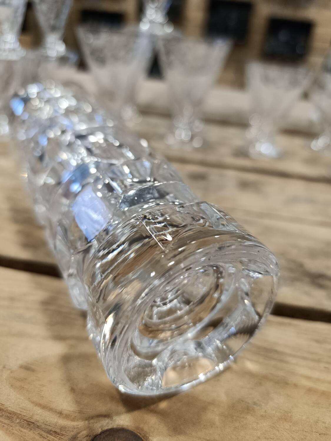 Arques crystal vase