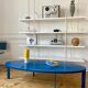 Table basse ovale en bois laqué bleu
