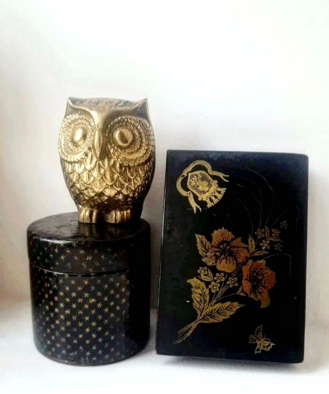 Old powder box nineteenth century