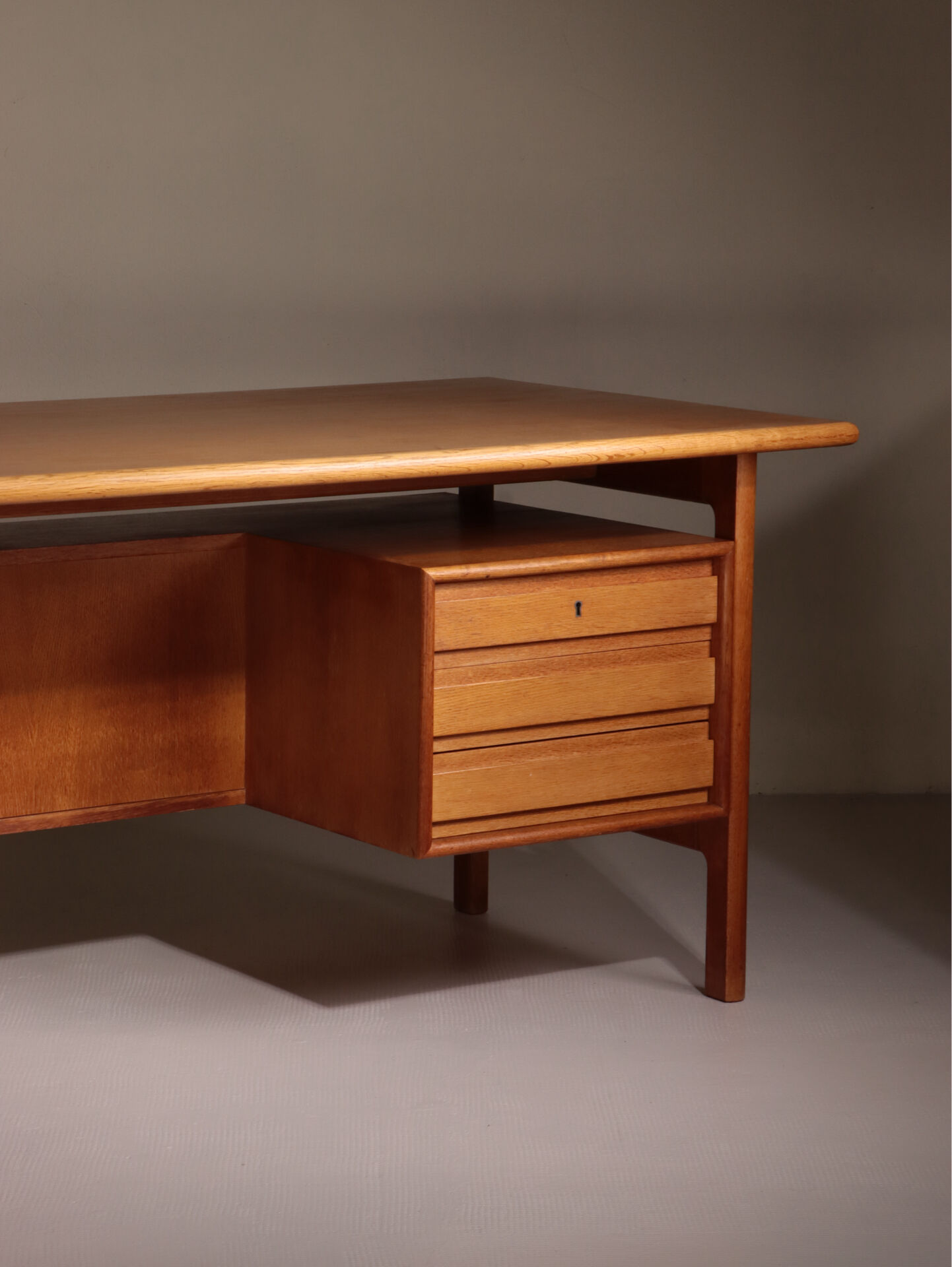Bureau scandinave vintage