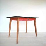 Table bois et formica