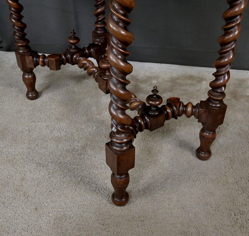 Small walnut desk, Henri II style – late 19th century