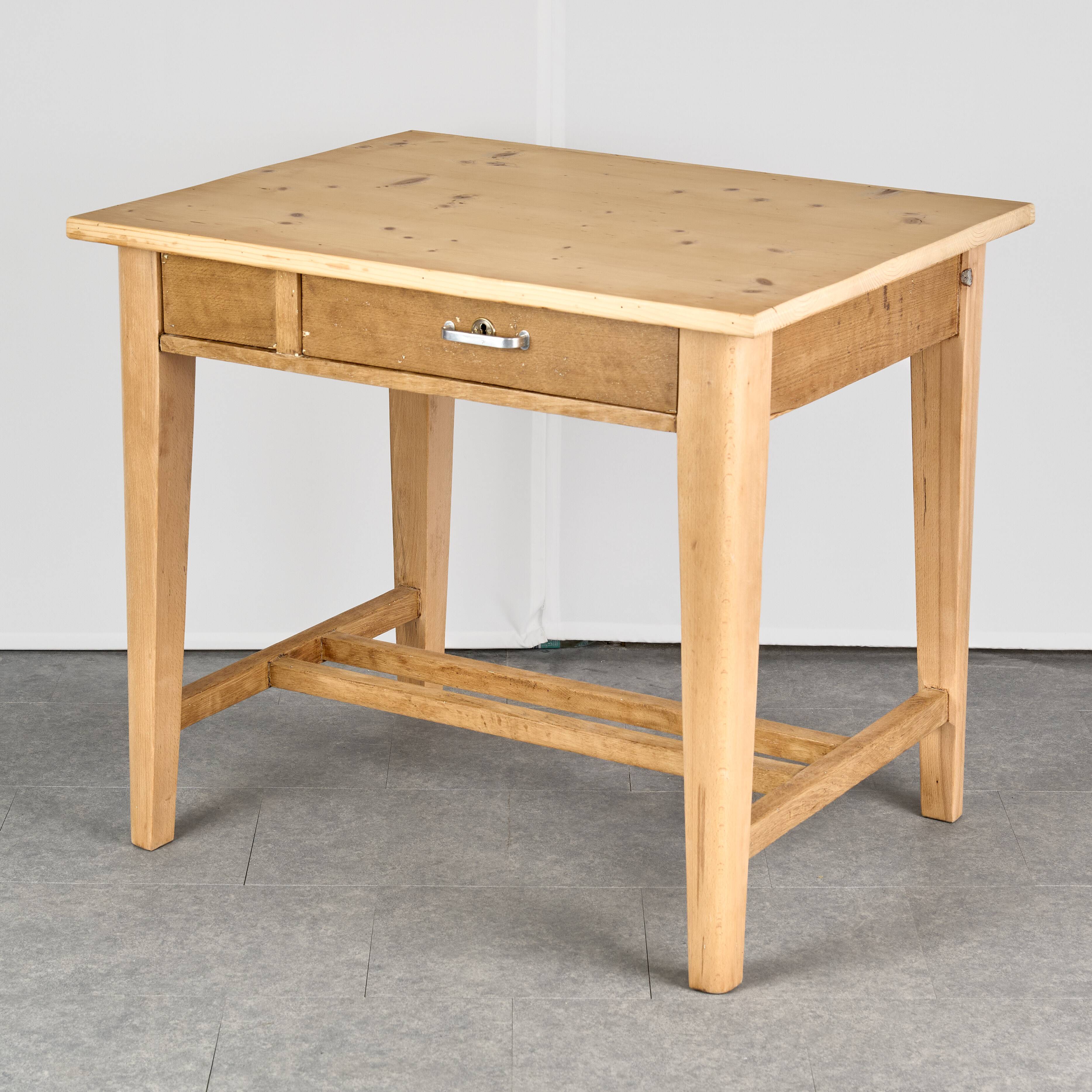 Table en bois vintage, Tchécoslovaquie