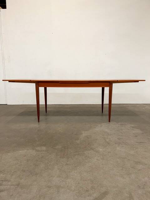 Vintage extendable dining table in teak – 1960s Scandinavian table rall