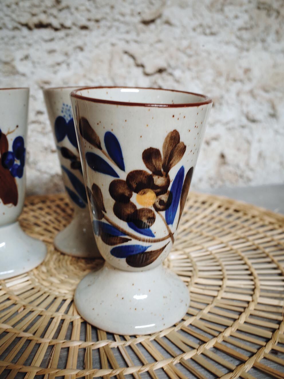 Set of 3 mazagrans in glazed sandstone floral decoration