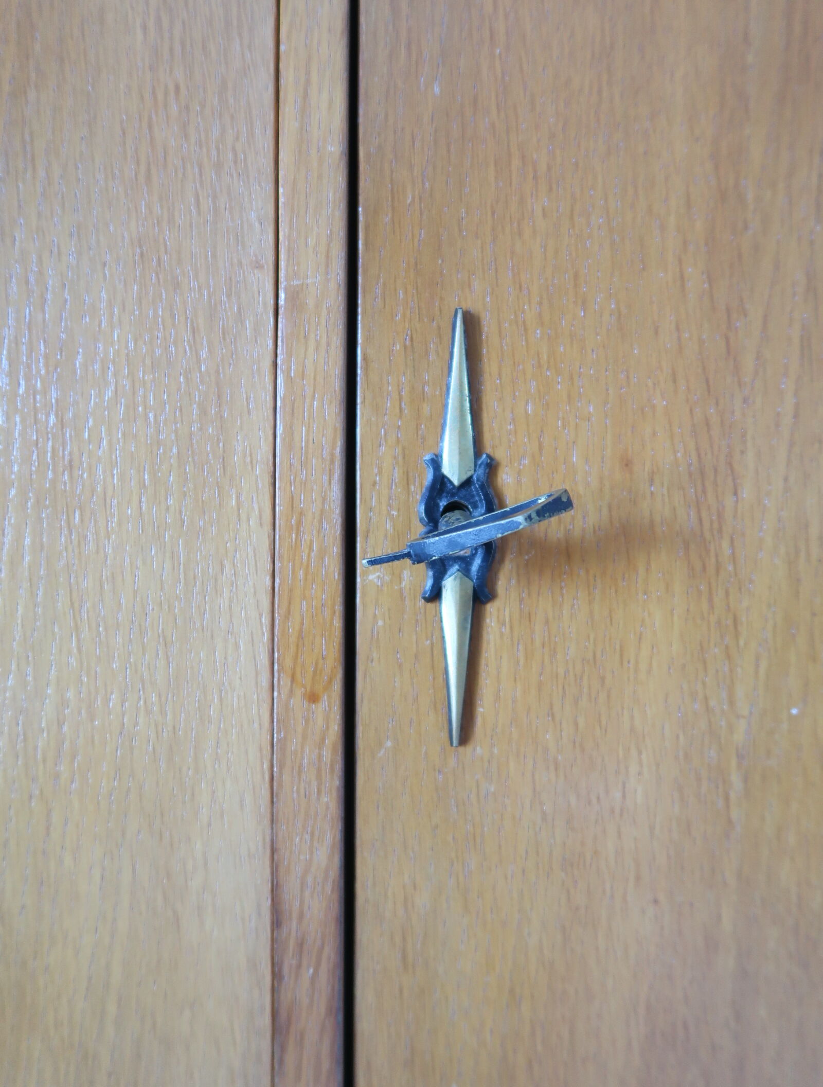 Armoire secrétaire