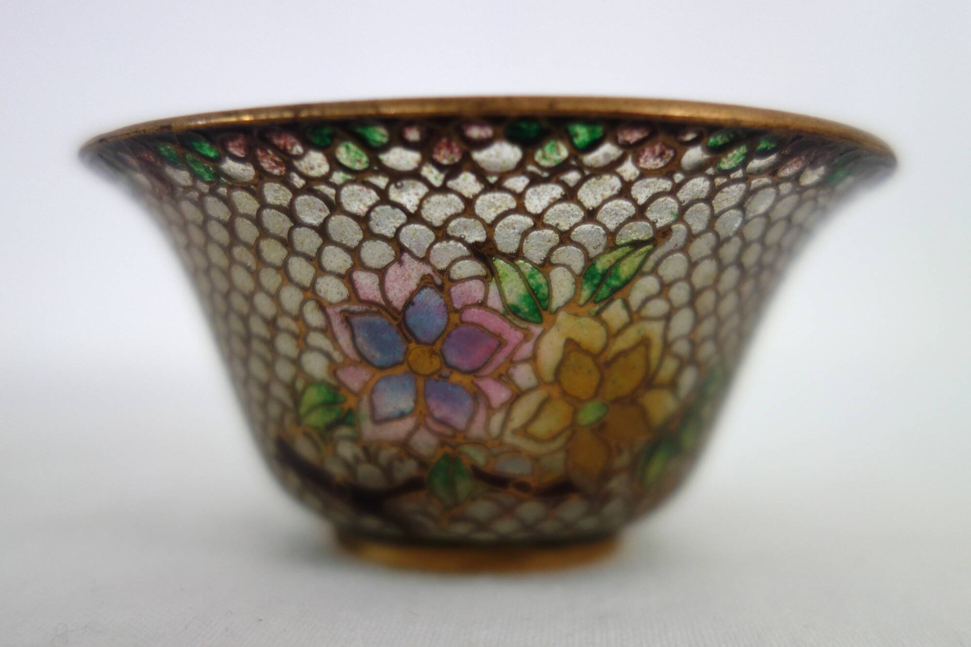Pair of vintage Plique-à-jour cloisonné bowls, China