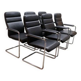 Set of 6 Black leather Thonet chairs