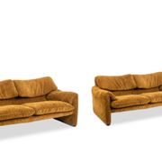 Vico Magistretti. 2-seater sofa, “Maralunga” model. 1970s.