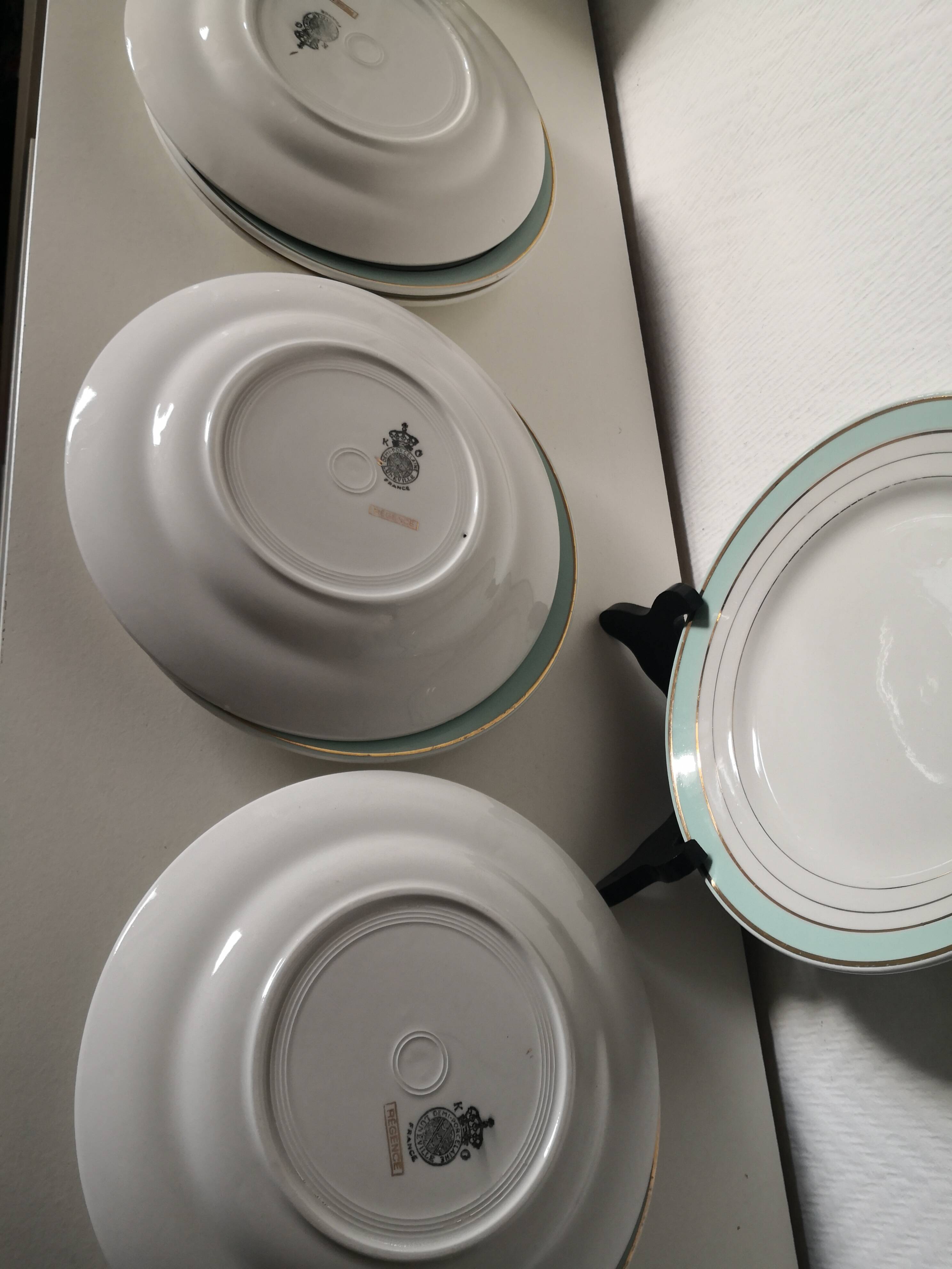 set of 8 Lunéville dessert plates, Regency model, green, white and gold