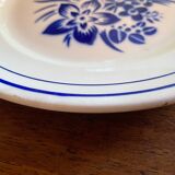 Set of 4 flat plates mismatched
