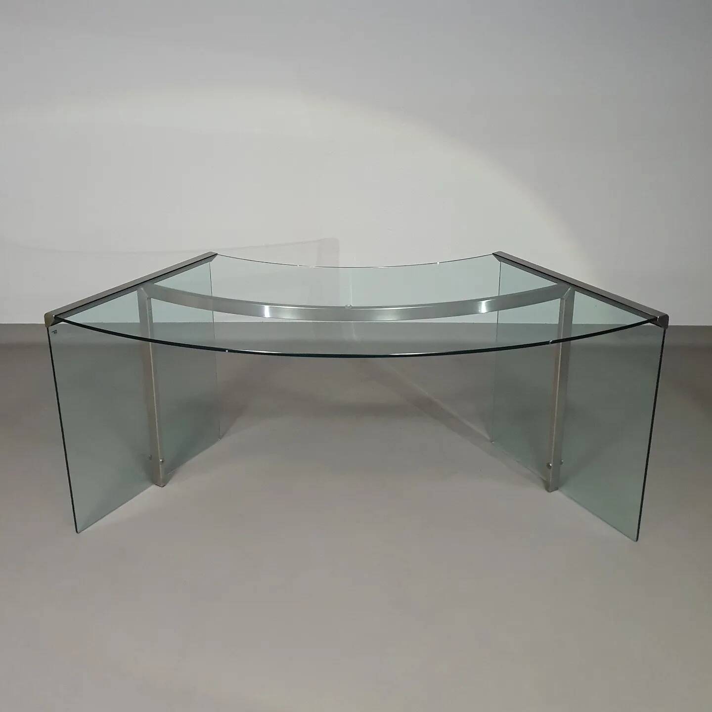 President Desk Galotti & Radice 1970s marked  President desk 172 x 80 x h 74 cm  Without damage or c