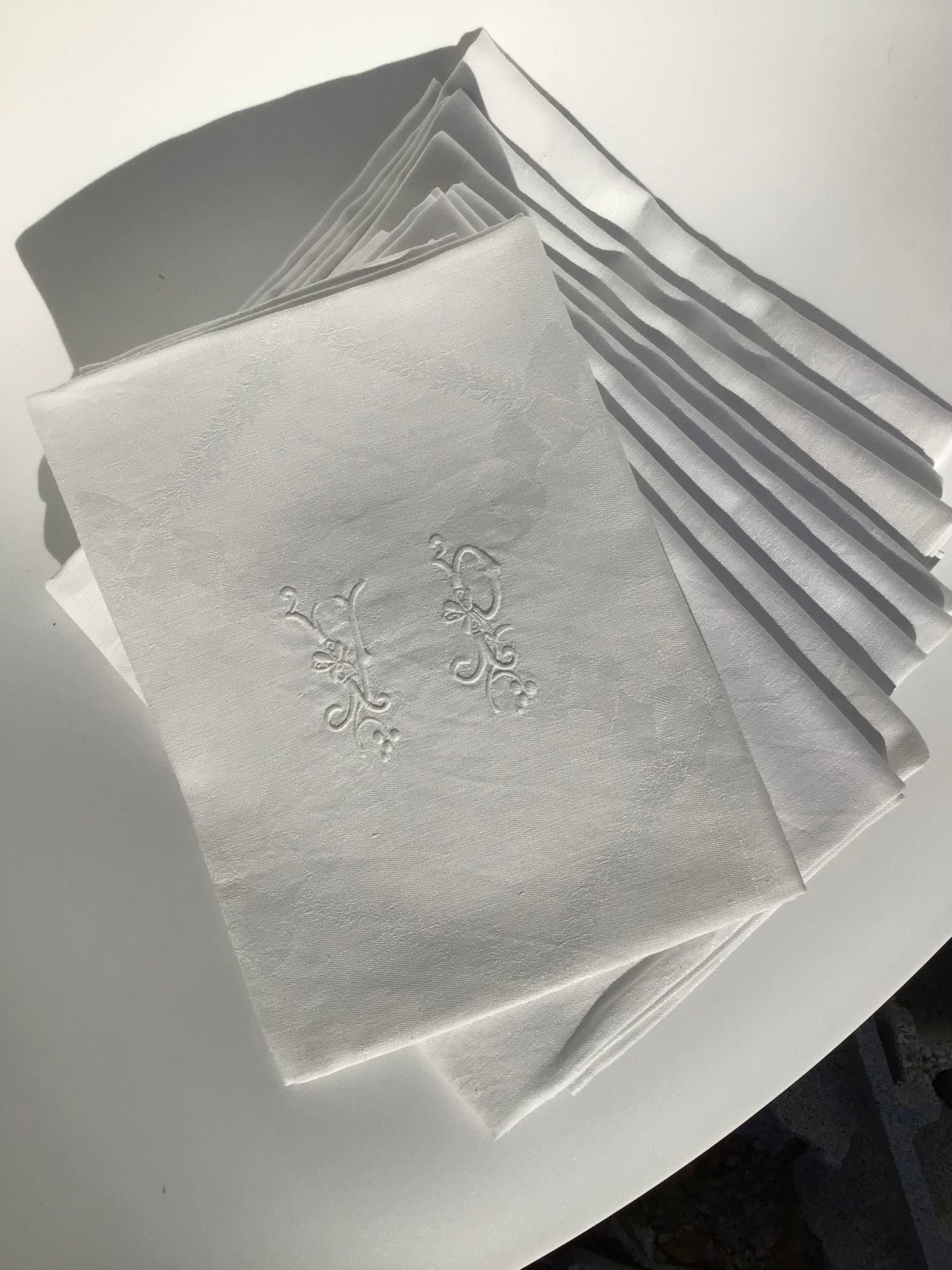 9 towels VP damask 87x72cm patterns ribbons