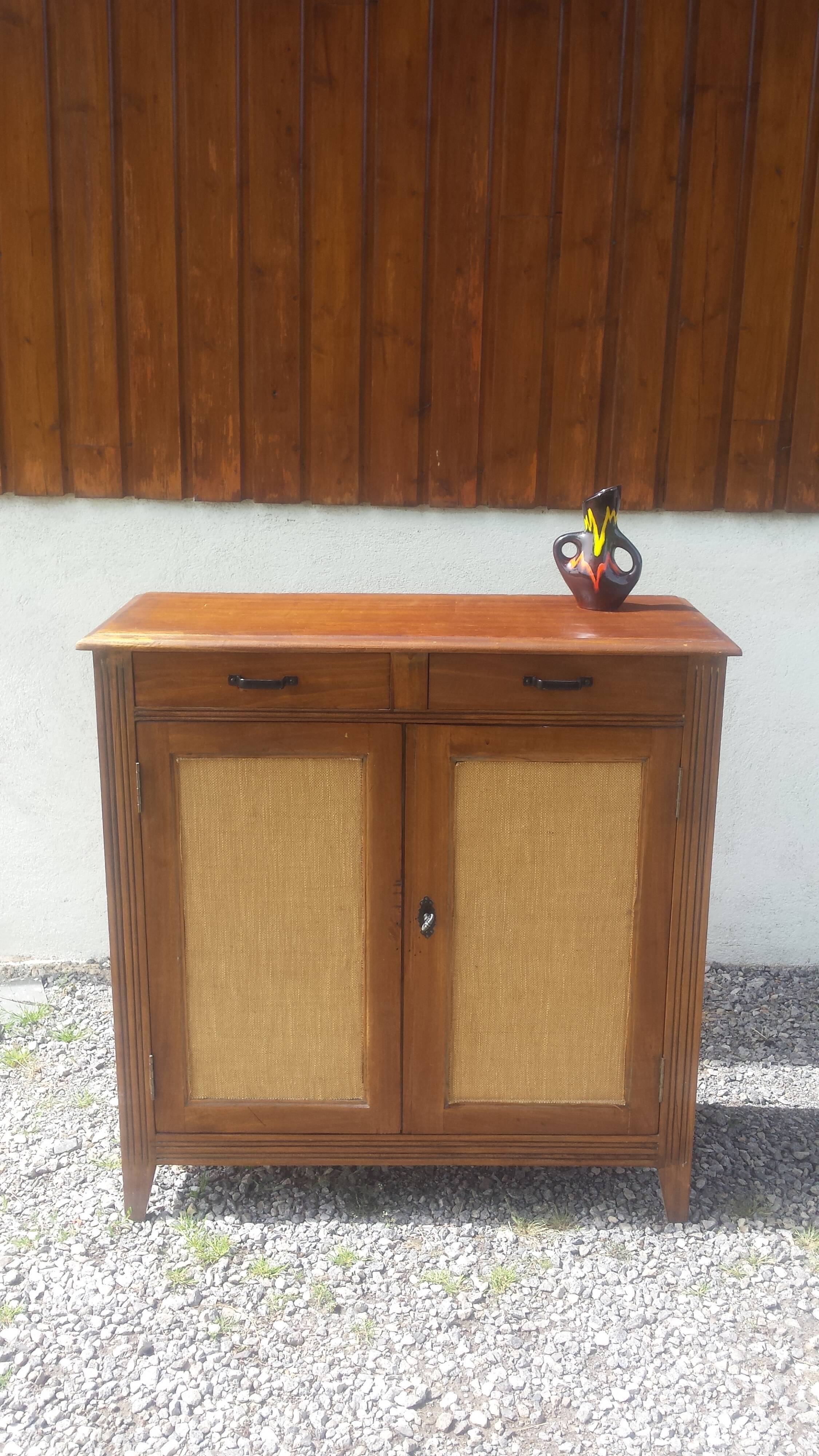 Buffet parisien, toile de jute