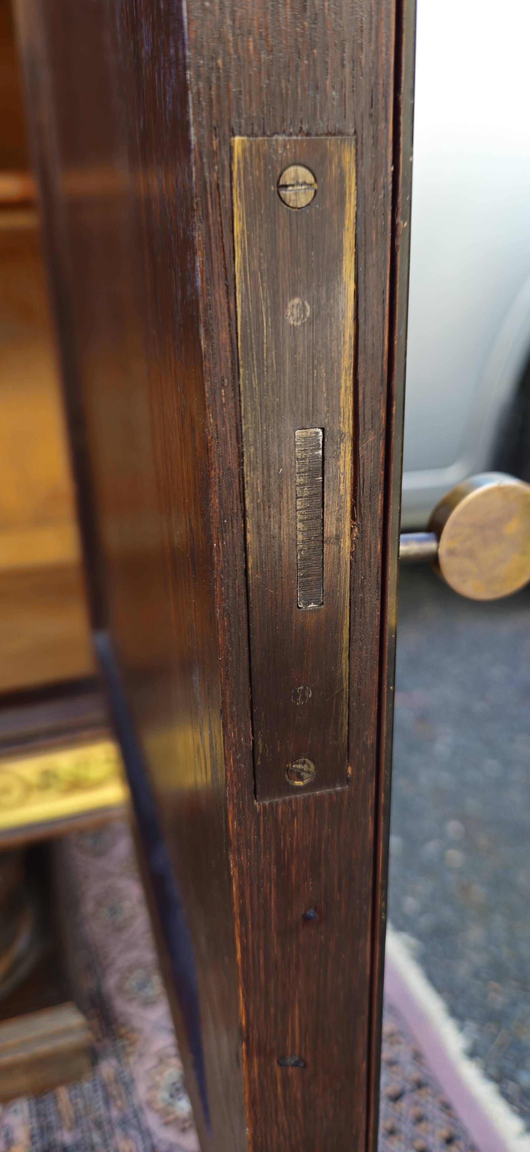 Important buffet / enfilade Art Deco period in polychrome engraved glass.