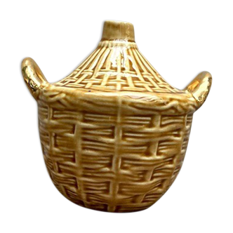 Pitcher in earthenware braided bottle