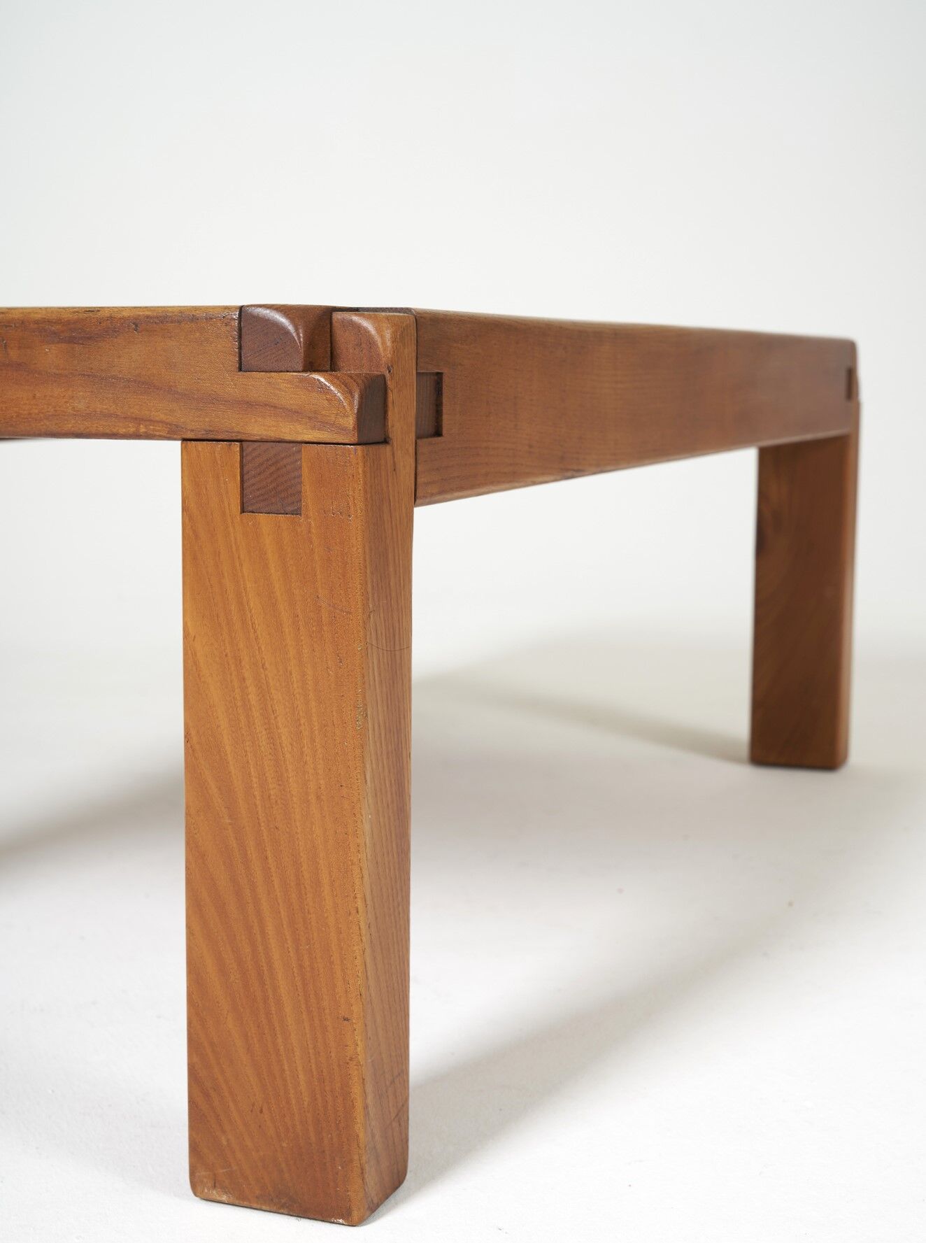Table basse T.18 Pierre Chapo, France 1960s