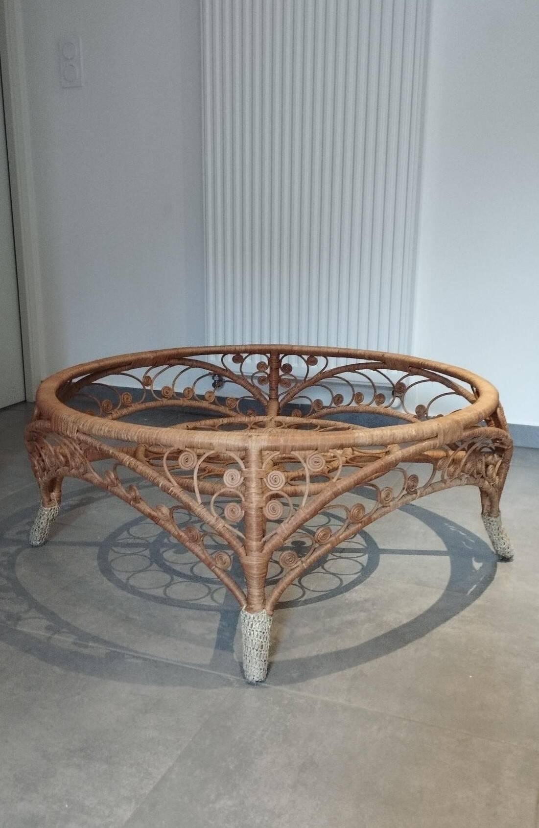 Large Peacock-French Riviera coffee table in rattan, bamboo, glass, vintage.