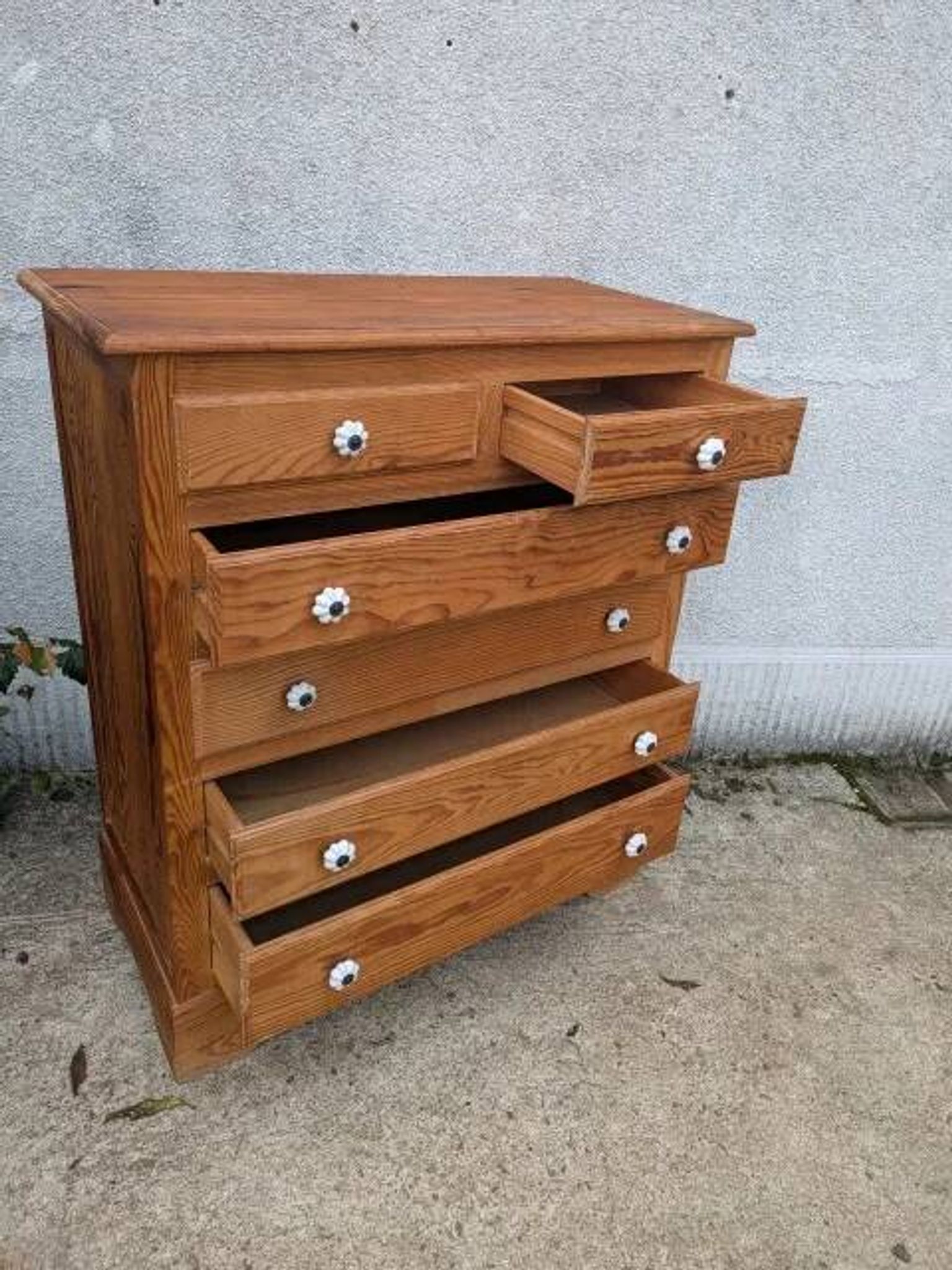 Commode anglaise poignées blanches