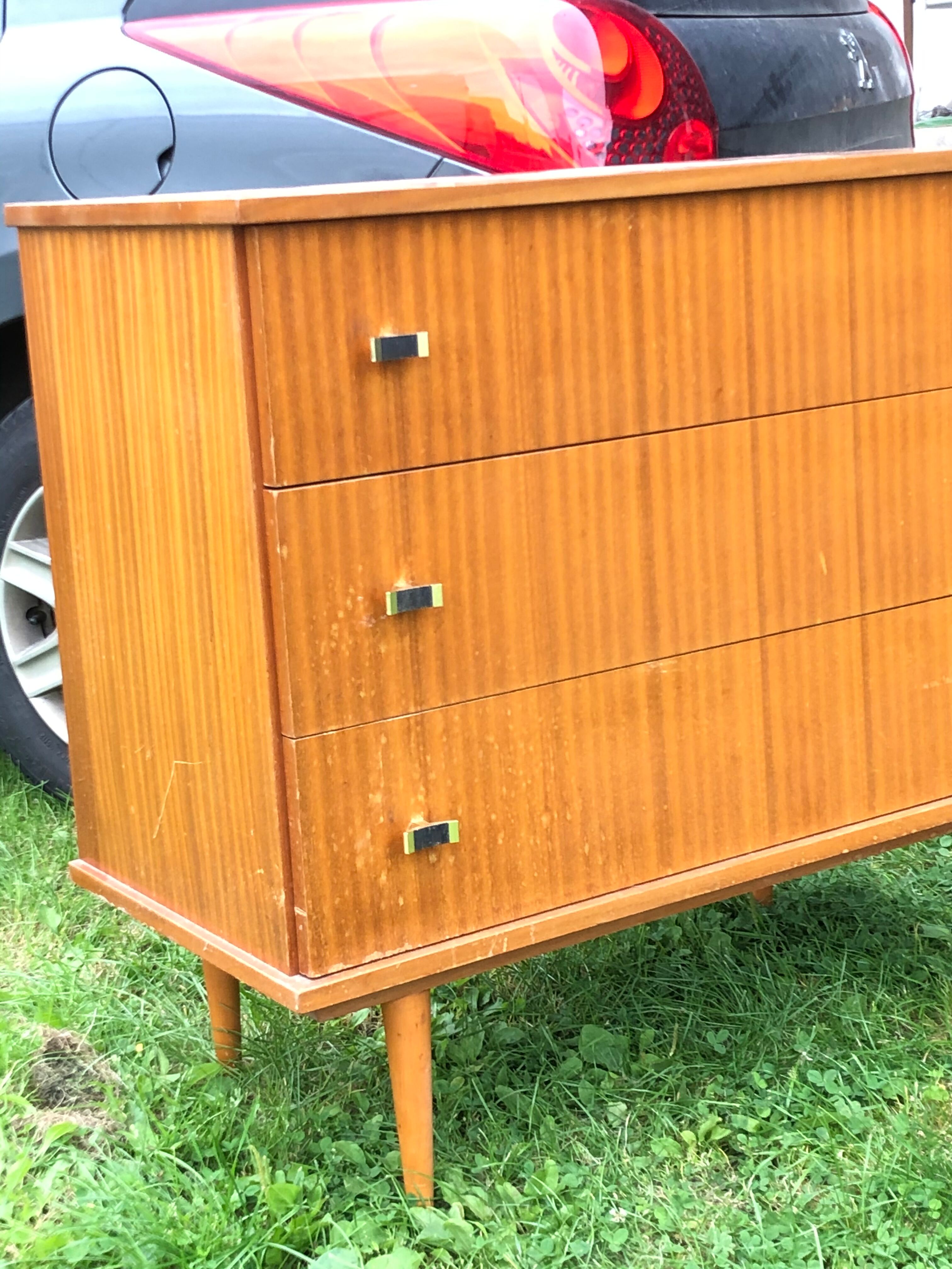Chest of drawers feet spindle light wood 1960
