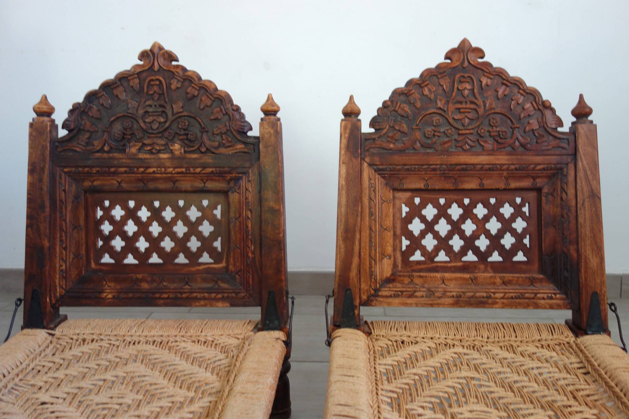 2 chaises traditionnelles Pida, Inde, années 50/60