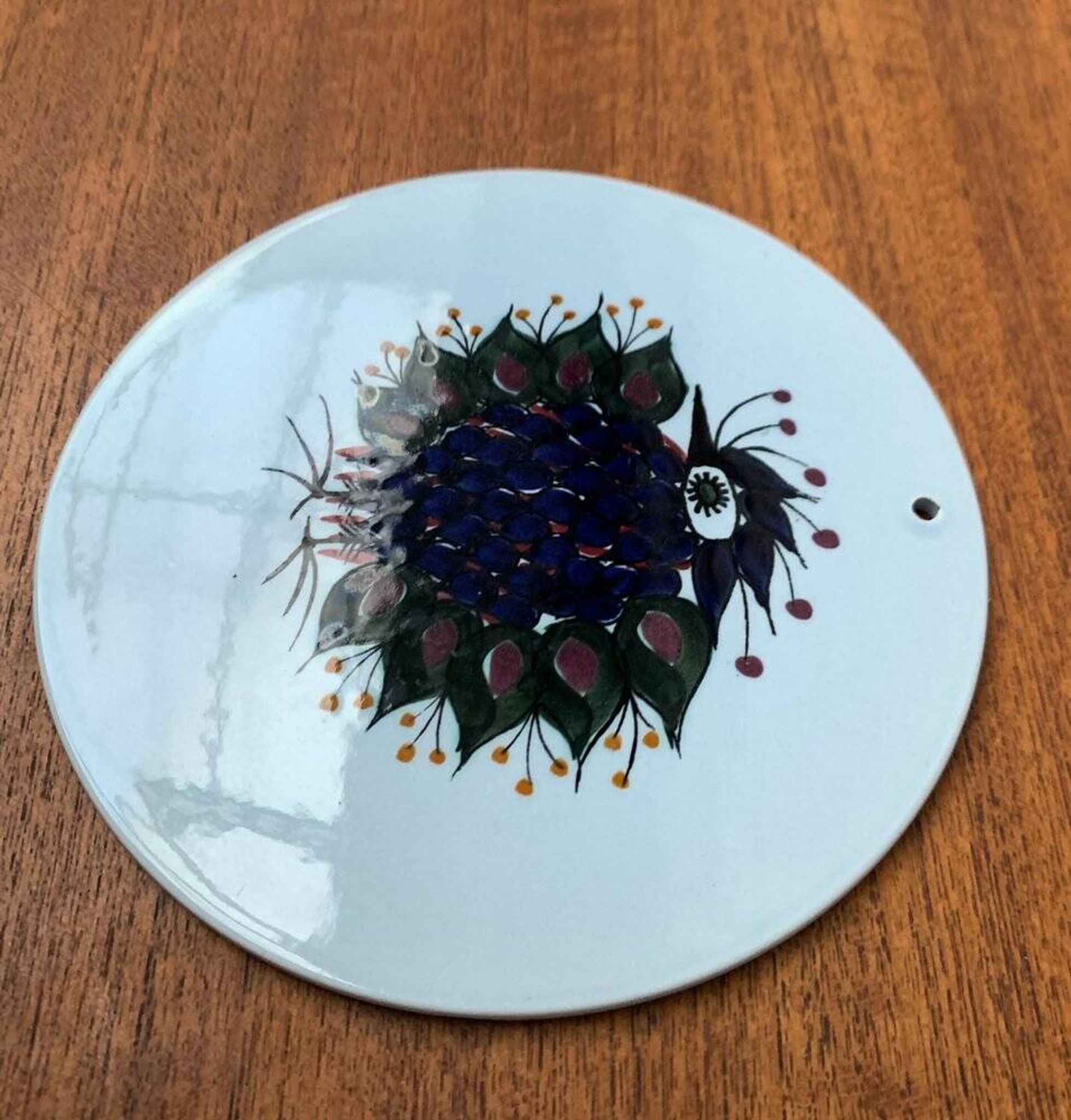 Mid-Century Danish wall plate with Crazy Bird design by Beth Breyen for Royal Copenhagen.