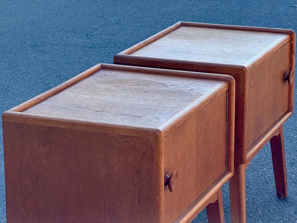 Set of 2 Danish oak bedside tables, 1940s