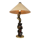Belle lampe de table en bronze chinoiserie avec garçon, singe et arbre – vers 1940