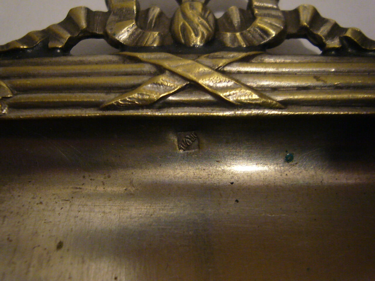 tray with silver metal cups