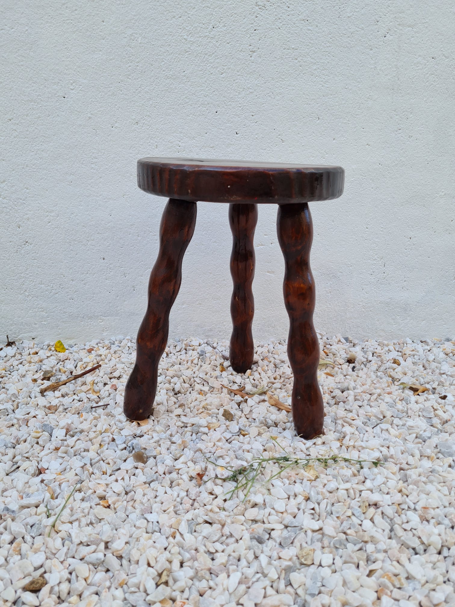 Tripod stool