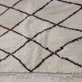 Handcrafted moroccan berber rug 178 x 152 cm