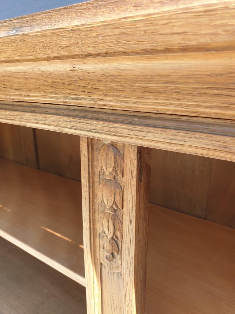 Neoclassical entrance cabinet library and servant