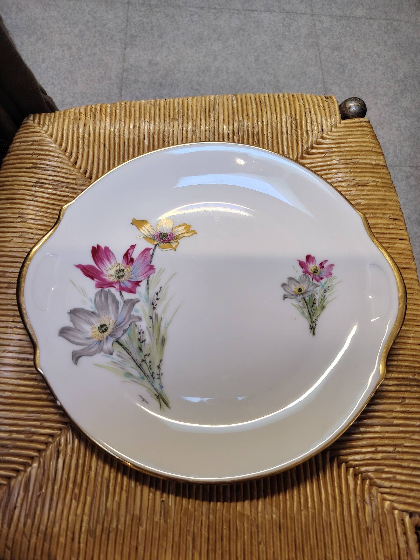 CCP Paris luxury porcelain round cake plate with handles 27cm