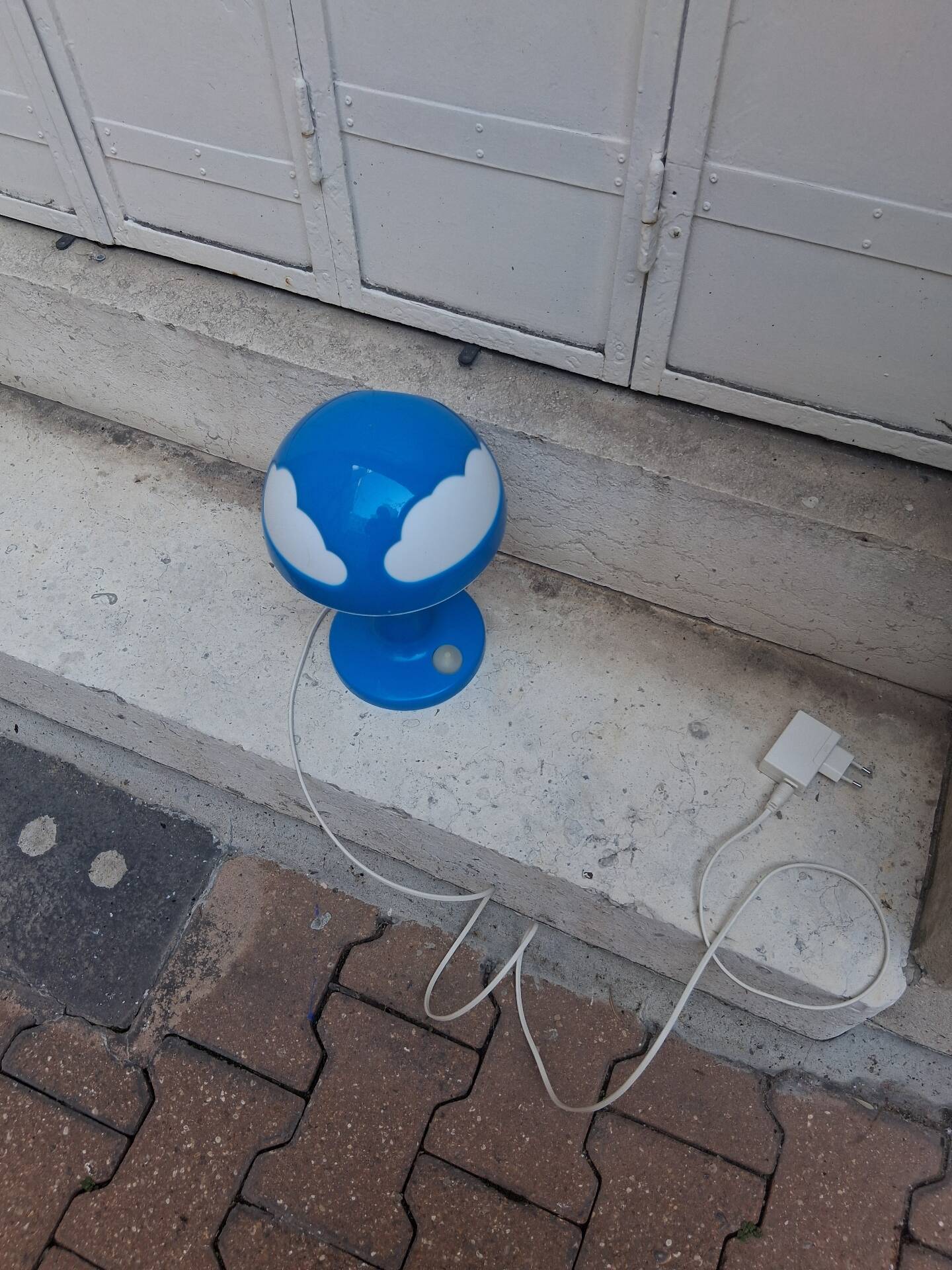 Lampe champignon nuages Skojig années 90
