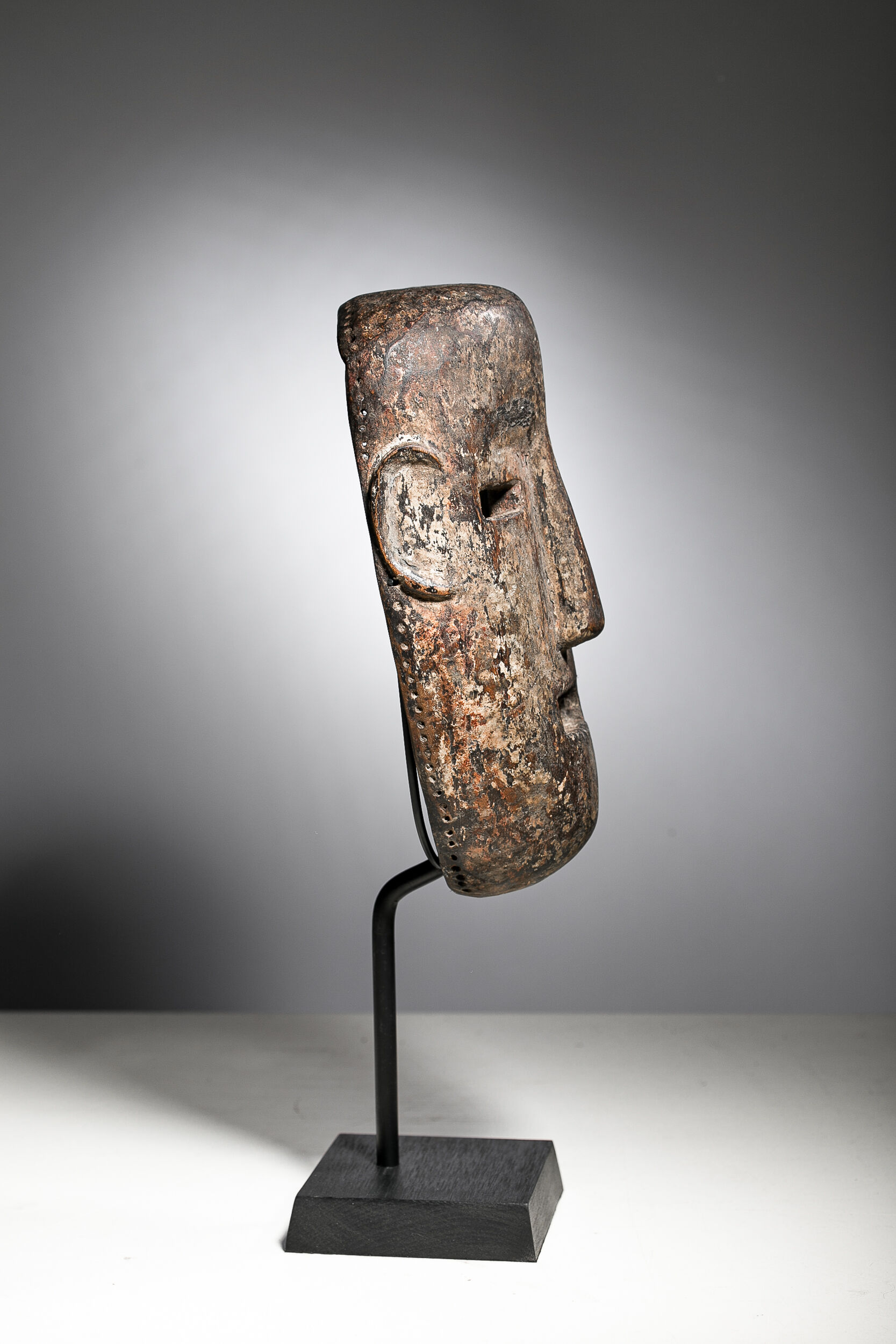African mask Nyamwezi - Ethnic decoration of Tanzania