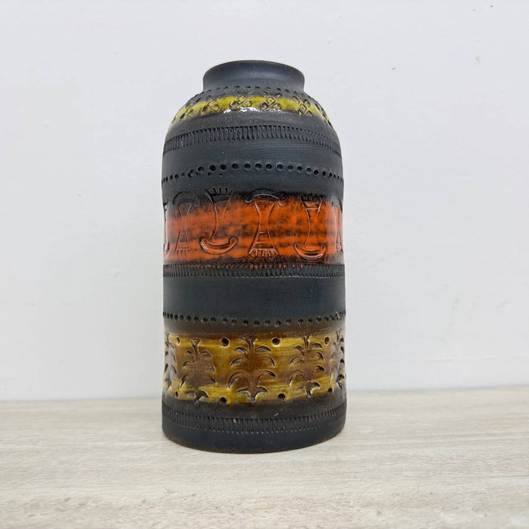 Mid-century Bitossi Genovese Aldo Londi vase Italy, 1970s