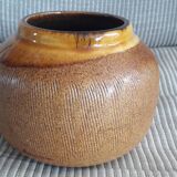 Vintage vase with very original decor