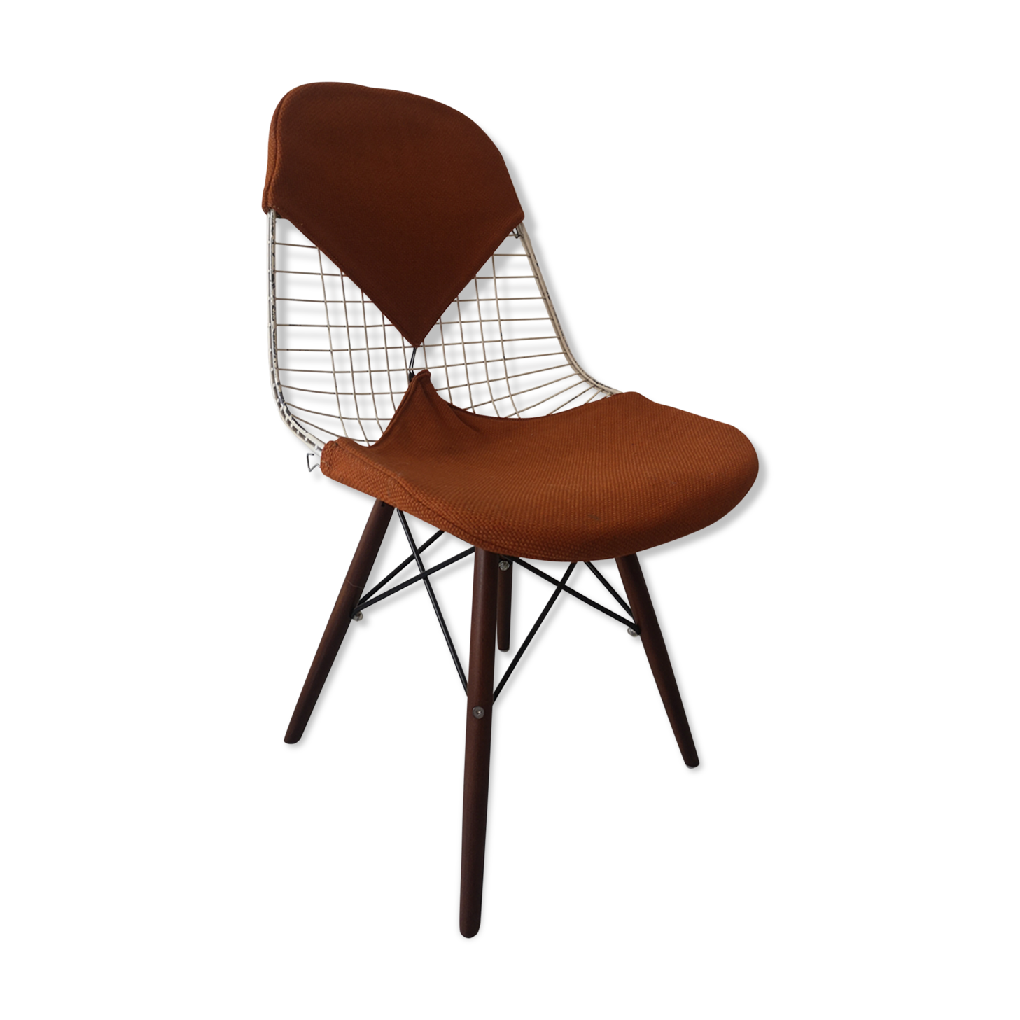 Eames bikini chair DKR-2