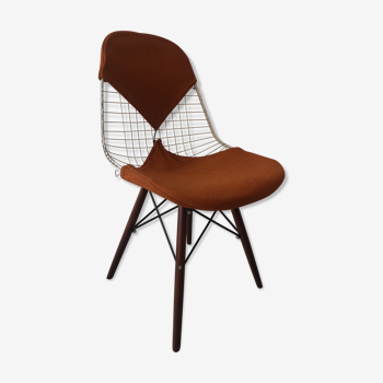 Eames bikini chair DKR-2