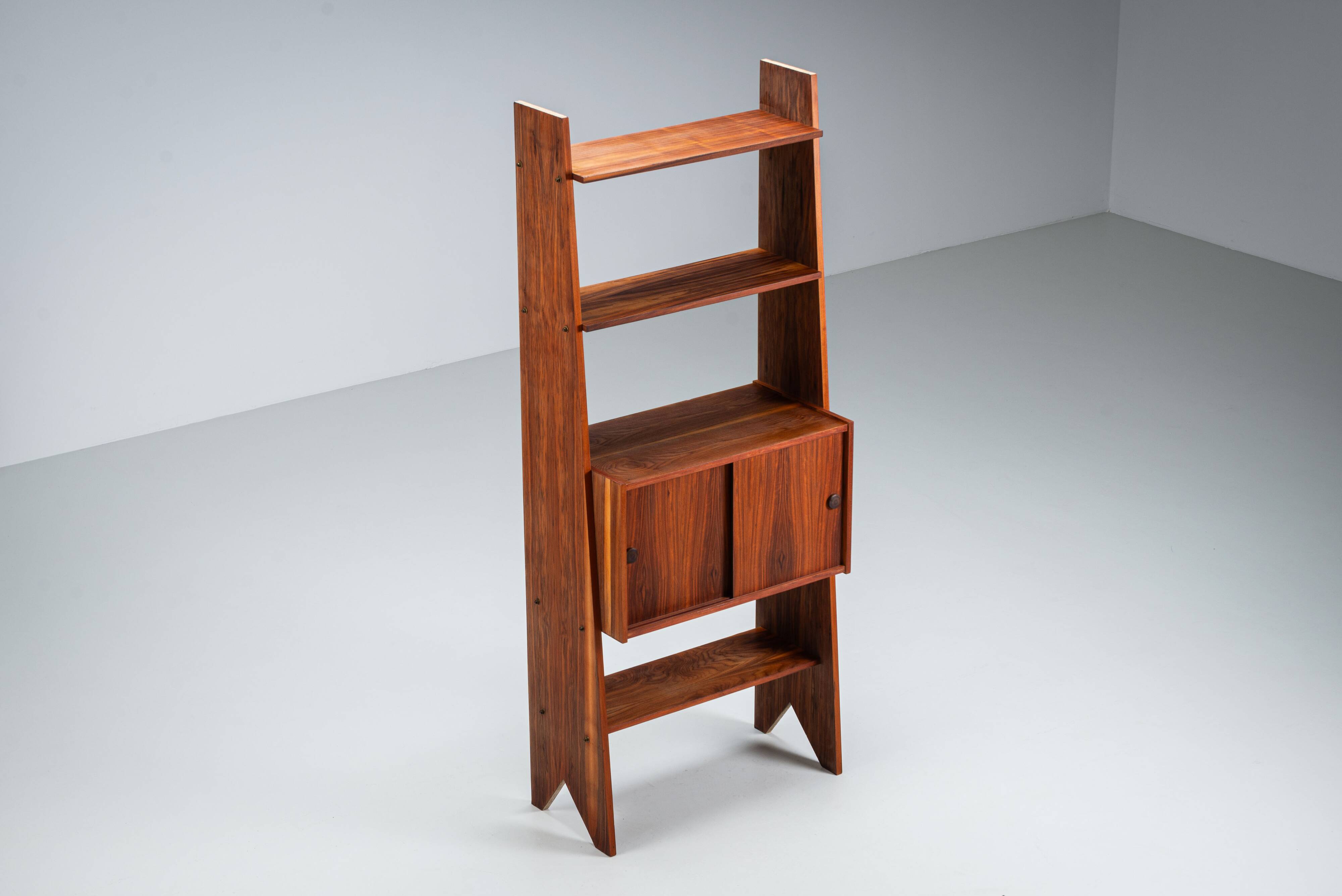 Italian bookcase with three shelves and storage