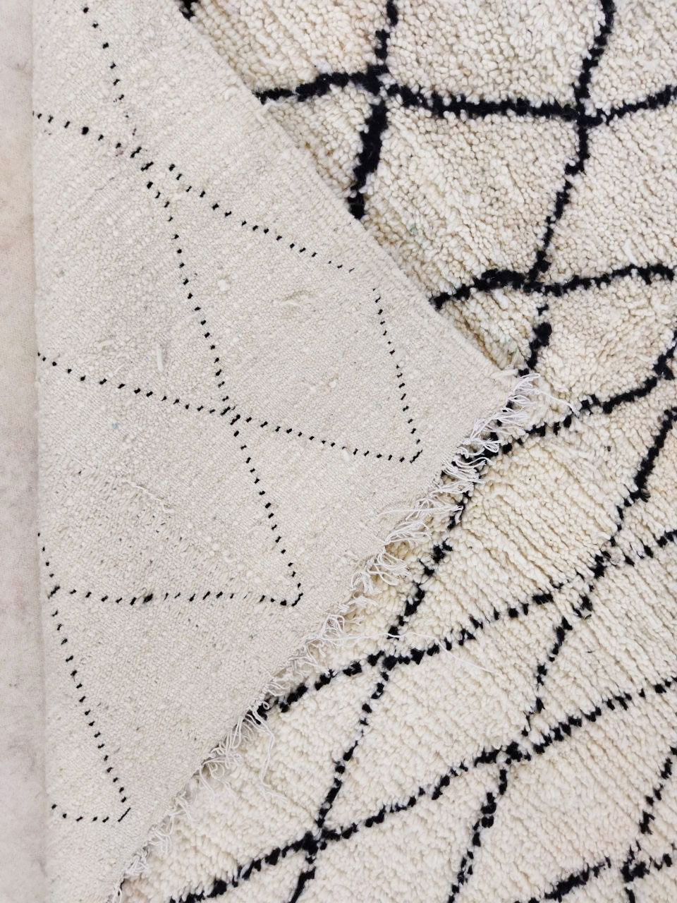 Moroccan Berber rug Beni Ourain 255x150cm