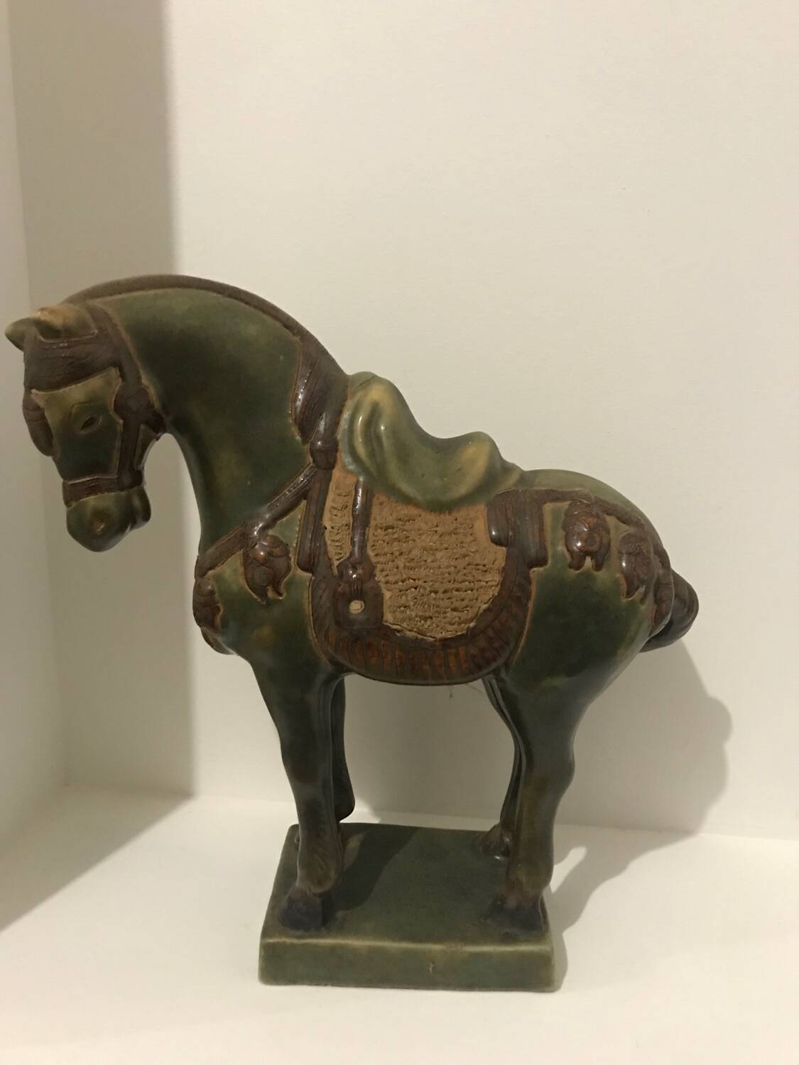 Statuette decorative horse sculpture Tang style China terracotta