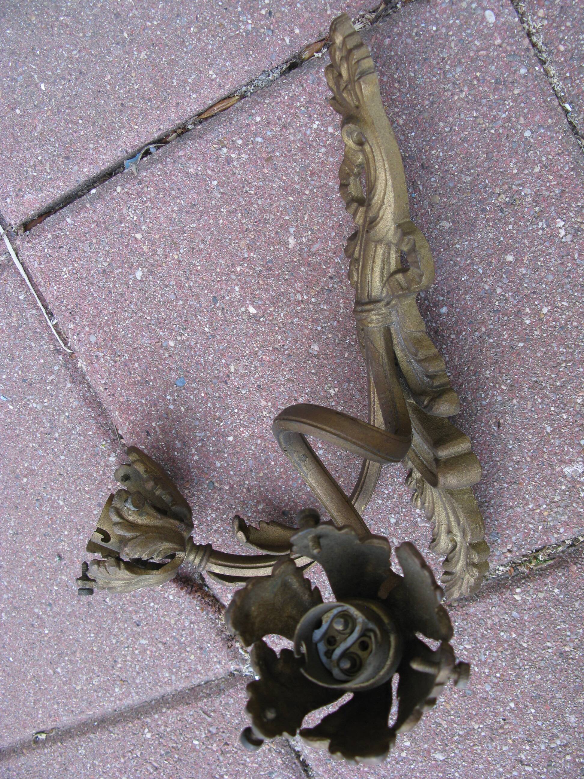 bronze wall light in the rococo style from the late 19th century