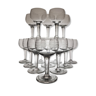 9 guilloche wine glasses, early 20th century
