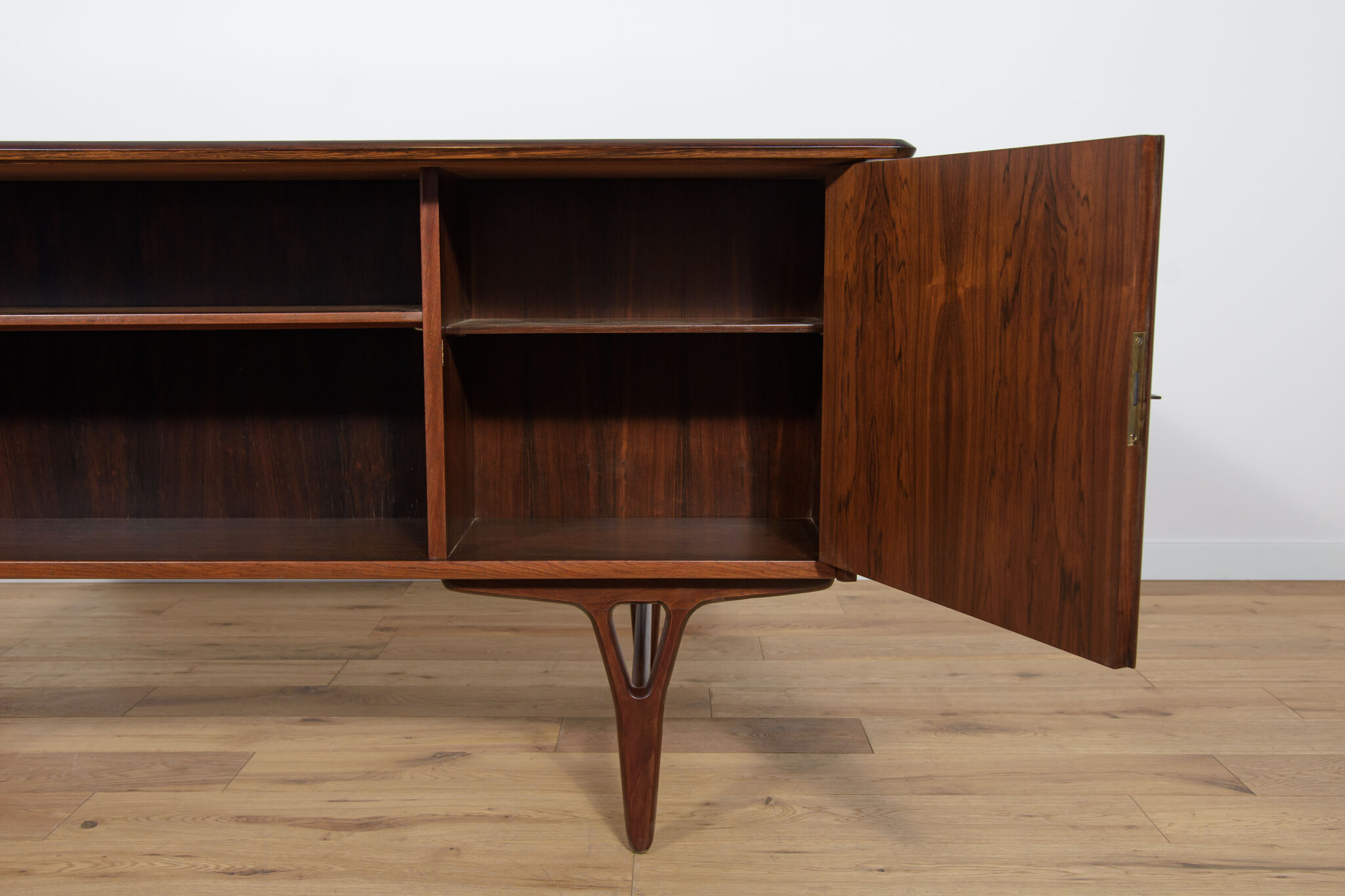 Mid-Century Freestanding Rosewood Desk, 1960s