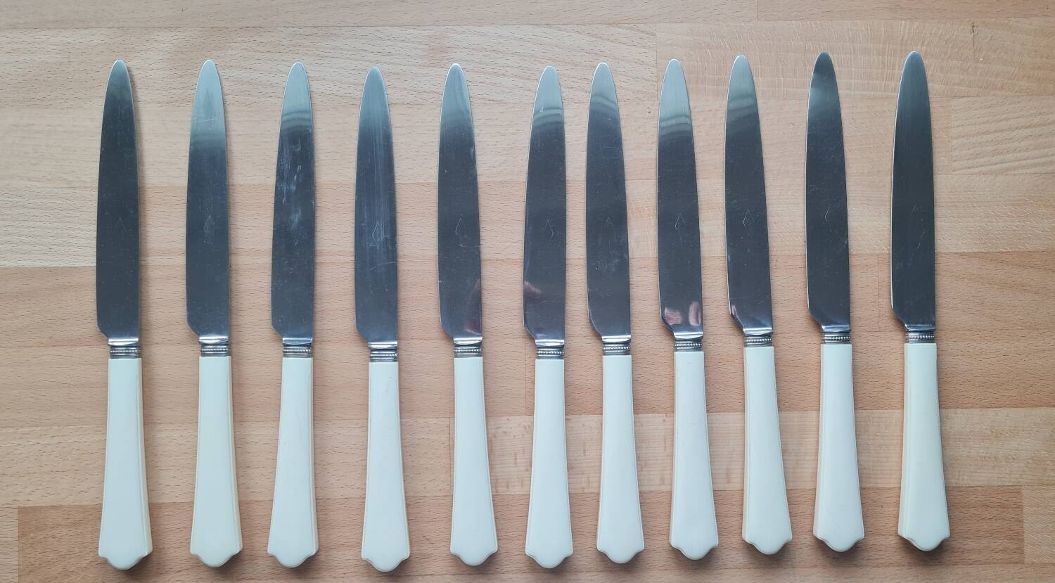Bakelite knife set