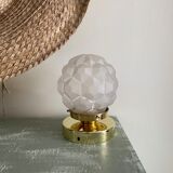 Lampe a poser vintage - globe en verre faceté
