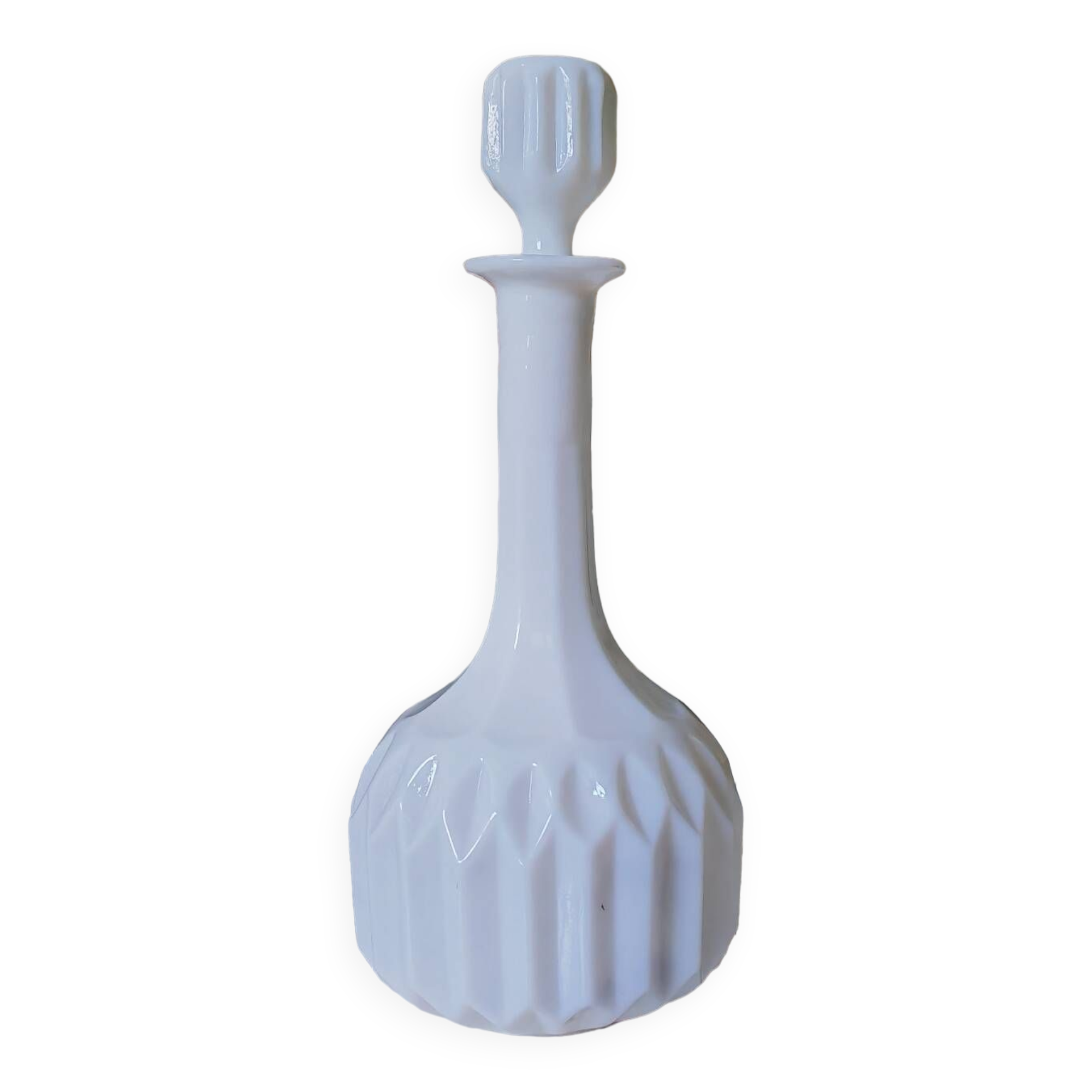 Opaline carafe