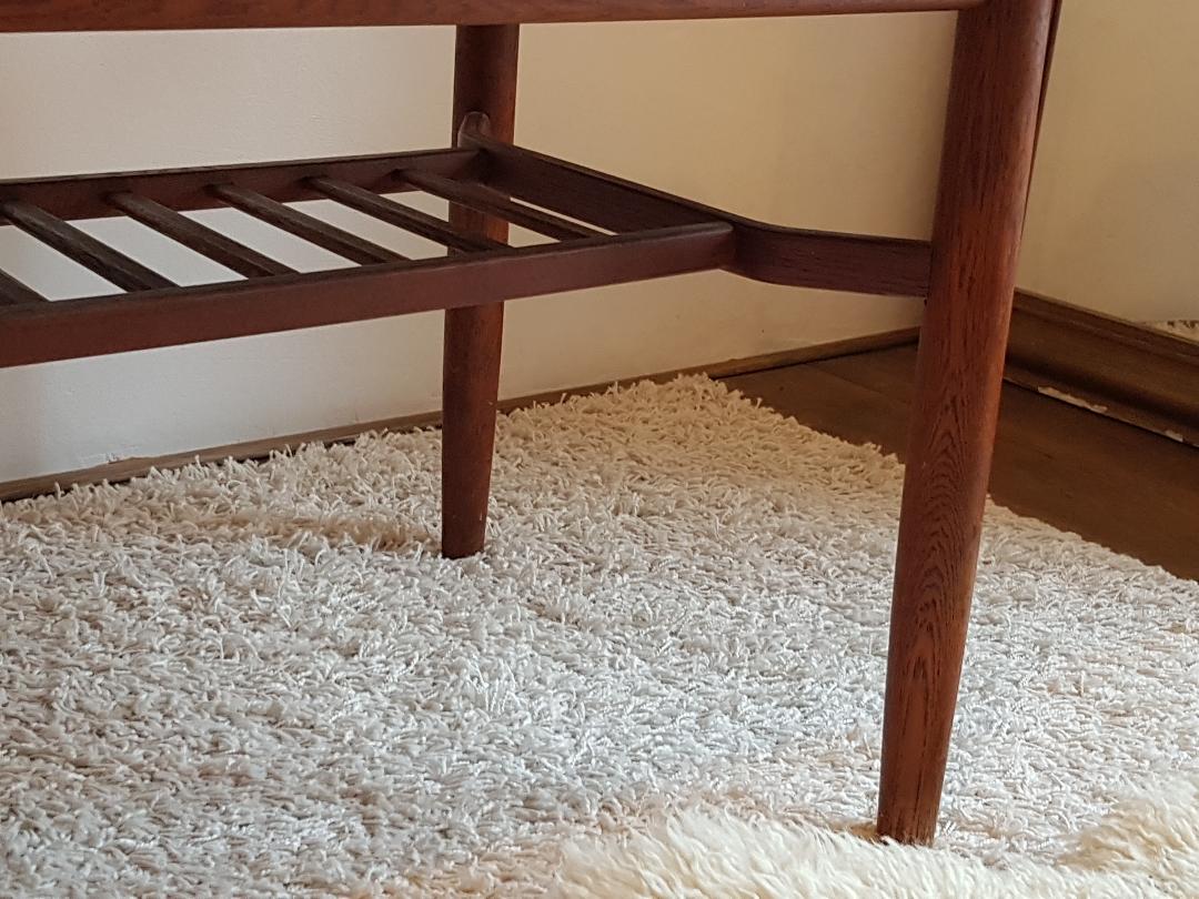 Scandinavian coffee table circa 1960 - by F. Ohlsson in teak (model Sesam, brand Tingstrom)